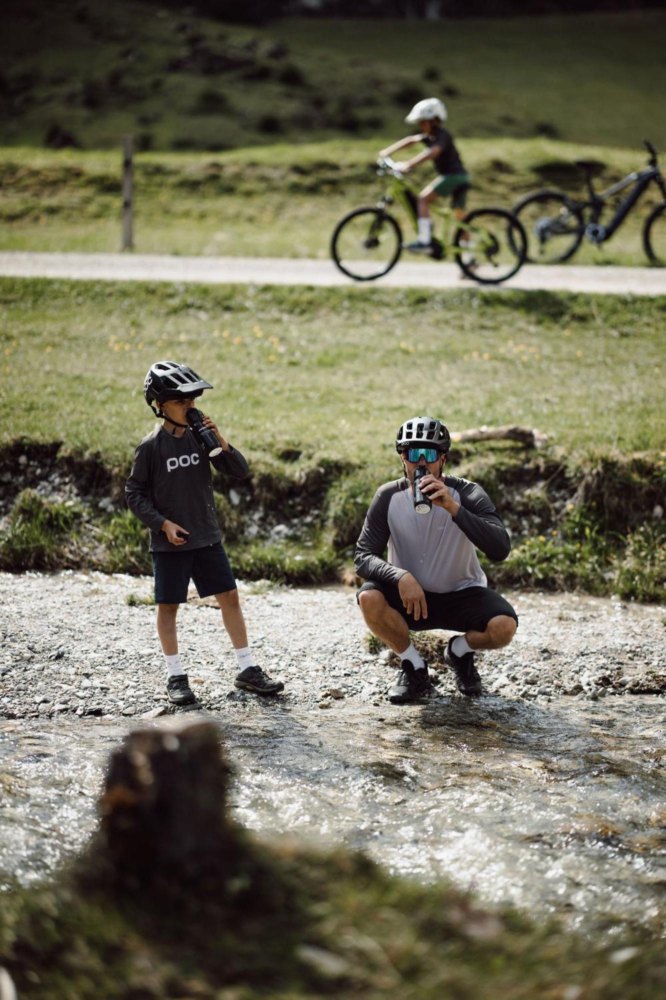 Dips&Drops - The First Bike And Ski Hub Флахау Екстер'єр фото